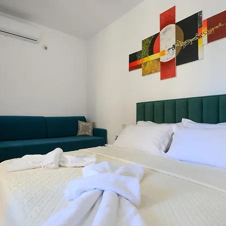 Berat Central Studio Appartamento *