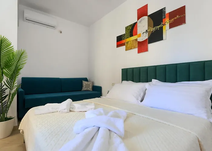 Berat Central Studio 公寓 *